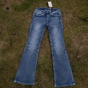 Women’s Boot Cut Jeans in Faded Blue